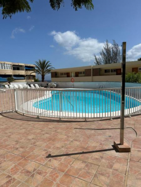 KALMA beach house,by Mahbo